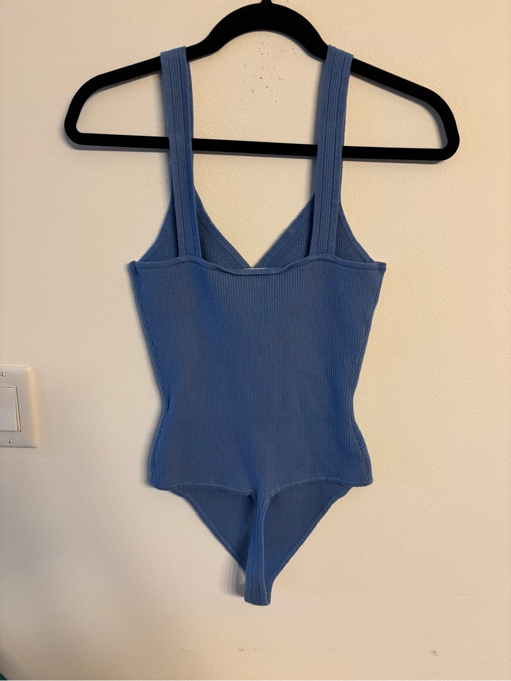 Abercrombie & Fitch Ribbed V-Neck Bodysuit - Blue - Picture 3 of 5